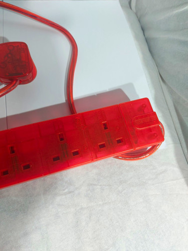 Red gang surge protector - uk,