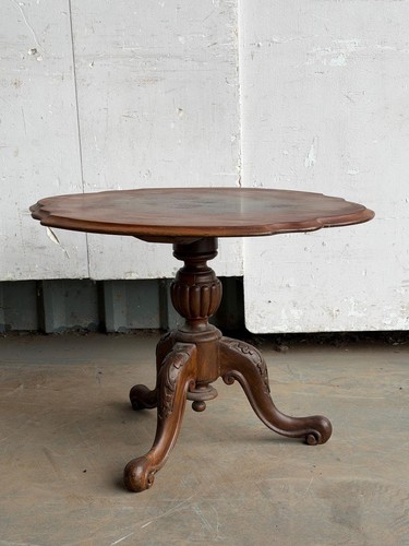 Small victorian tripod table - small,