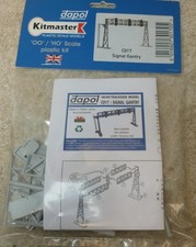 Dapol C017 Signal Gantry