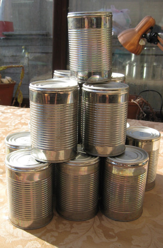 Empty tin cans - empty,