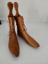 Pair Wood Shoe Lasts 3-Part Hinged 25.3cm 10" Long 8.5cm Tall Display Prop