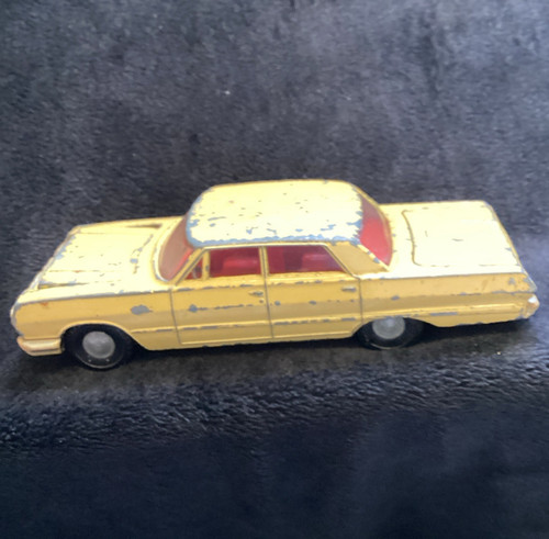 Dinky toys chevrolet impala - chevrolet,