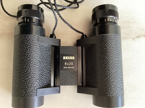 Carl zeiss compact binoculars - zeiss,