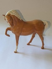 Beswick Horse - Head Tucked