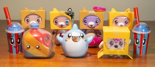 Lanky box figures - figures, bundle.