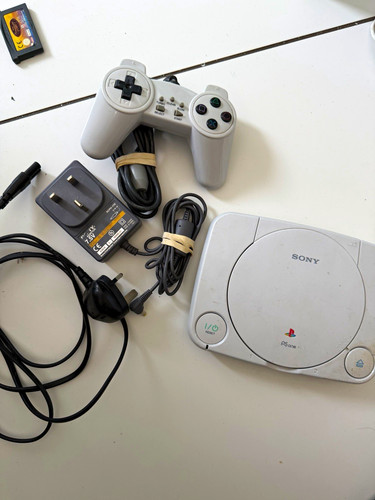 Sony one pal - ps,