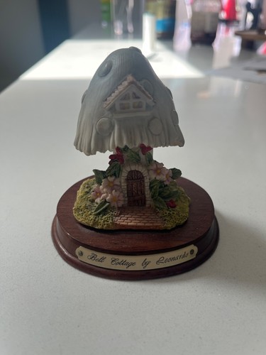 Bell cottage leonardo - bell, by