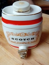 Vintage WADE Royal Victoria