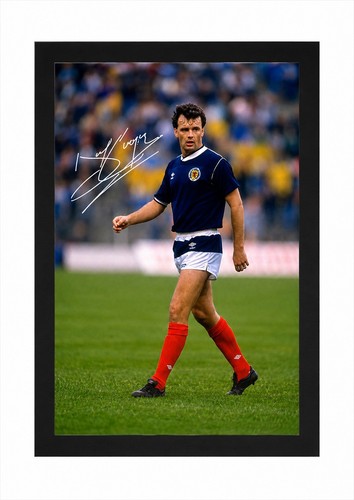 Davie cooper signed autograph - davie,