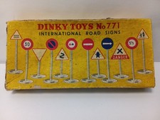 Meccano dinky toys - meccano,