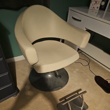 Olymp salon hairdressing chair