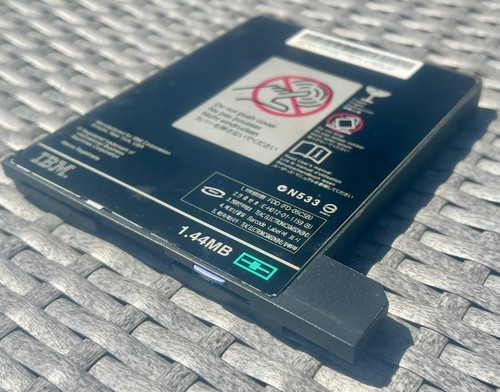 Ibm slimline floppy - 3.5",