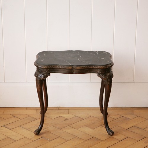 Unusual and decorative - , carved