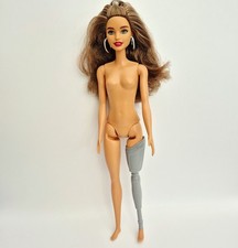 BARBIE Fashionistas Fashionista Doll #121 GYB08 2021 Prosthetic Leg - Nude