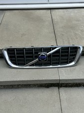 USED GENUINE 2008 VOLVO S80 MK2 V70 MK3 FRONT BUMPER GRILLE 30678627