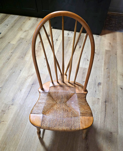 Wood windsor spindle back - wood, spindle-back