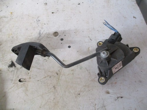 Nissan cabstar f24 accelerator - f24,