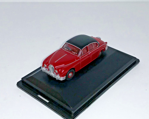 Oxford diecast jaguar - oxford,