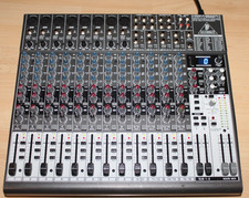 Behringer x2222fx Mixer