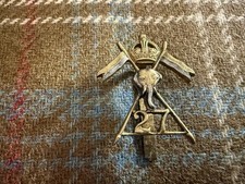 Vintage British Army Cap Badge