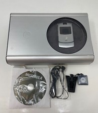 Motorola MOTORAZR V3 - Silver Mobile Phone 