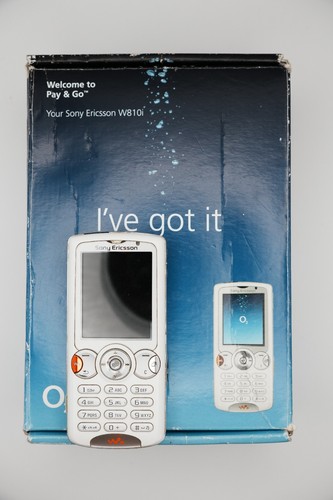 Sony ericsson w810i white - white, –