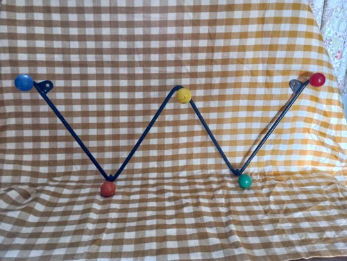Vintage 1960s zig zag - zag, wall