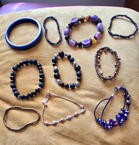 Mixed lot costume bracelets - mixed,