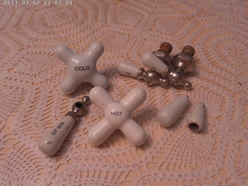 Vtg parts bathroom sink - parts,