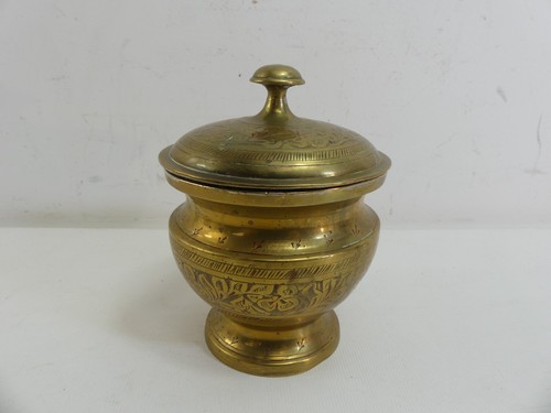 Brass tea caddy - (refjoh38),