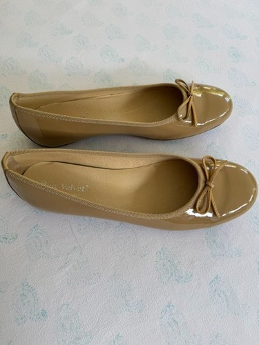 Flat leather beige shoes - leather,