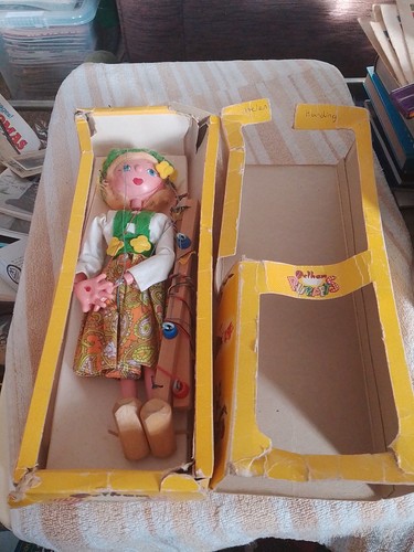 Pelham puppets blond girl - blond,