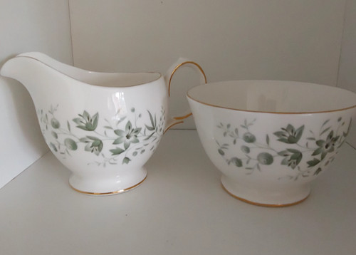 Queen anne milk jug and - anne,