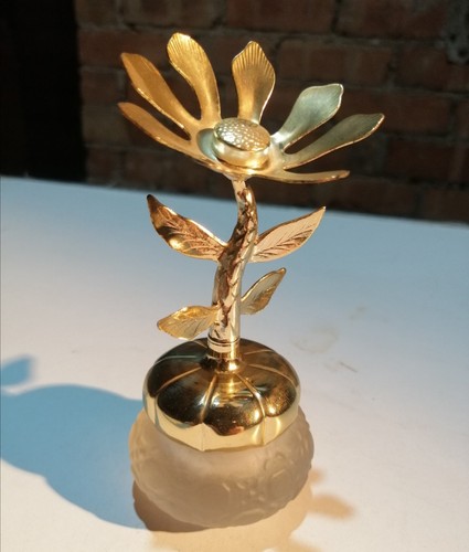 Vintage 1970s avon flower - vintage,