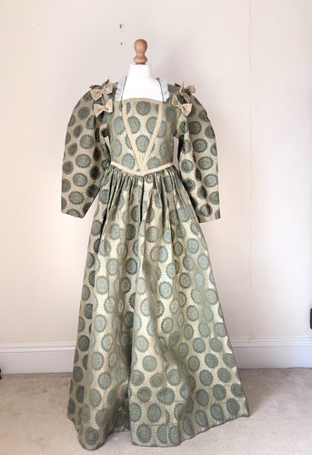 Beautiful period costume - ,