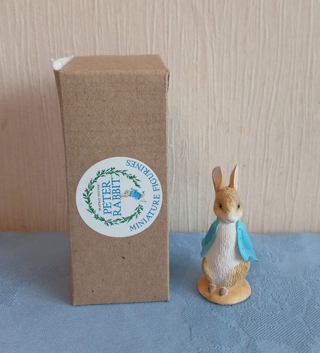 Peter rabbit miniature - peter,