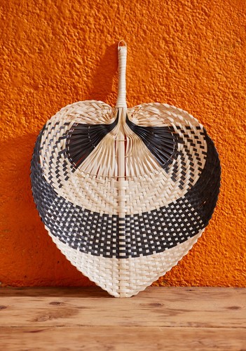 Bamboo fan black - black, stripe