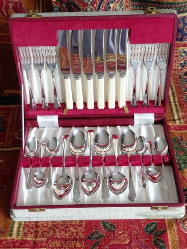 Vintage mountfort silver - vintage,
