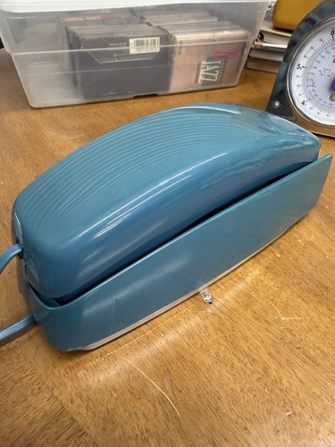 Vintage blue trim line phone - blue,