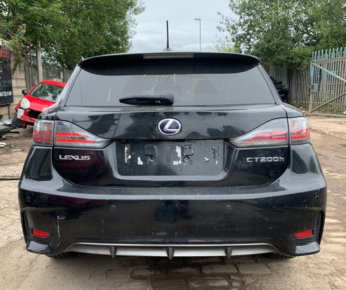 Lexus 200h petrol - 200h, 1.8