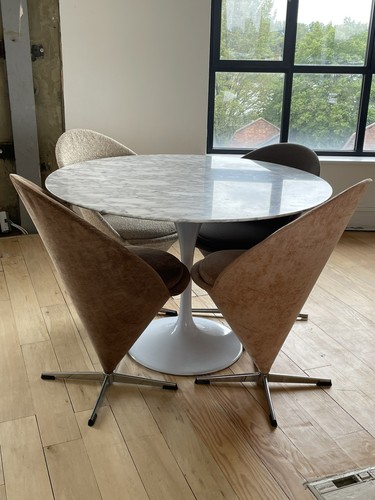 Saarinen marble tulip - marble,
