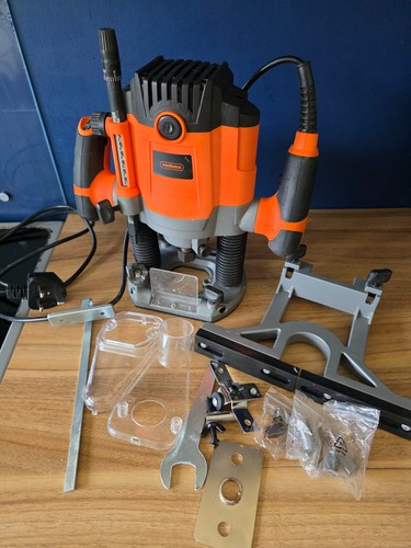 Vonhaus 1600w router tool - vonhaus,