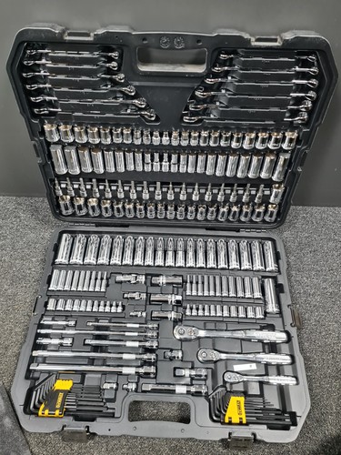 Dewalt mechanics tool - mechanics, 204