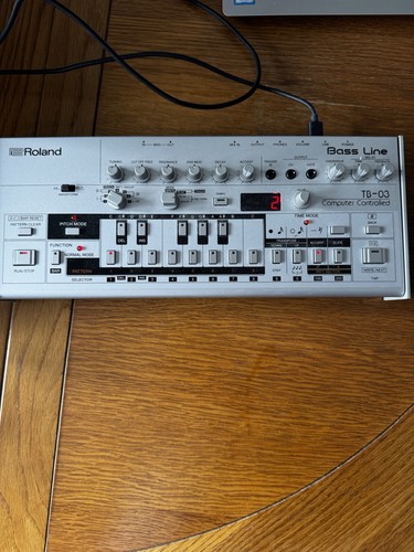 Roland tb 3 - tb-3, –