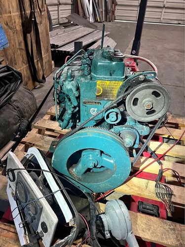 Volvo md7a marine diesel - diesel, with