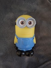 ​5" Minion Figure Toy Despicable Me Universal Studios Yellow Character LIGHTS UP