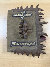 Harry Potter Monster Book Of