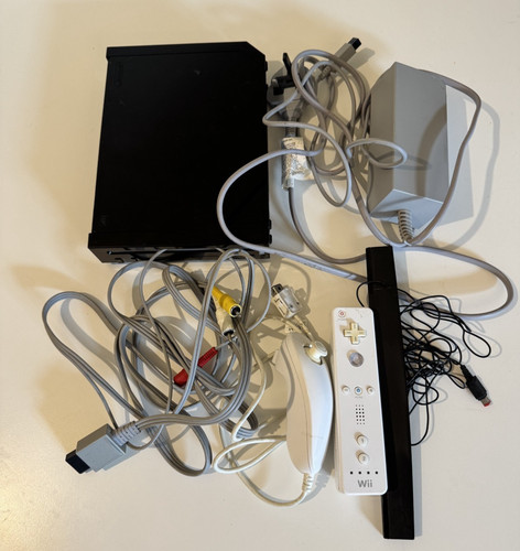 Nintendo wii black console - nintendo,