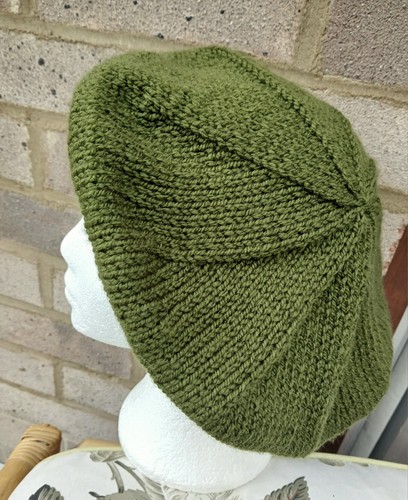 Beret ladies hat green - hat, hand
