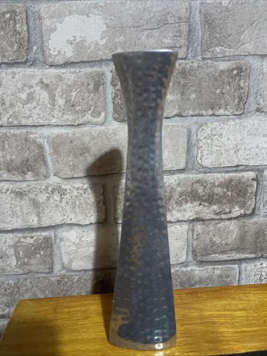 Hammered silver coloured - hammered,